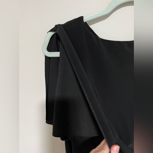 Lauren Ralph Lauren Modest Flutter Sleeve Knee Length Black Dress Size 6 - Picture 3 of 7